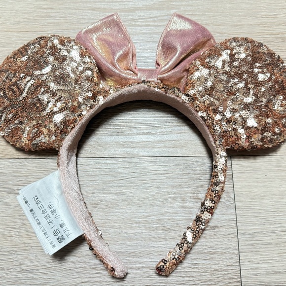 Authentic Disney Parks Sequin Minnie Mouse Ears Headband light Pink Gold - Picture 3 of 3